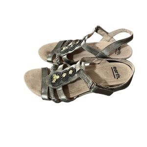Earth Womens Pisa Falmouth Slingback Wedge Sandals Size 7 M Platinum Leather
